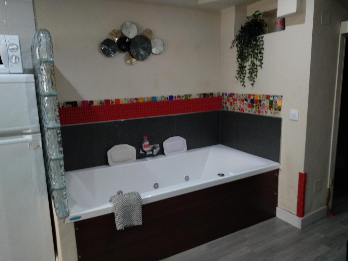 Appartamento Loft jacuzzi rojo Casa ermita San Antonio Ubrique Esterno foto