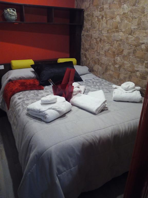 Appartamento Loft jacuzzi rojo Casa ermita San Antonio Ubrique Esterno foto