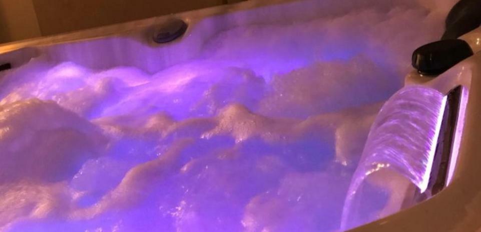 Appartamento Loft jacuzzi rojo Casa ermita San Antonio Ubrique Esterno foto
