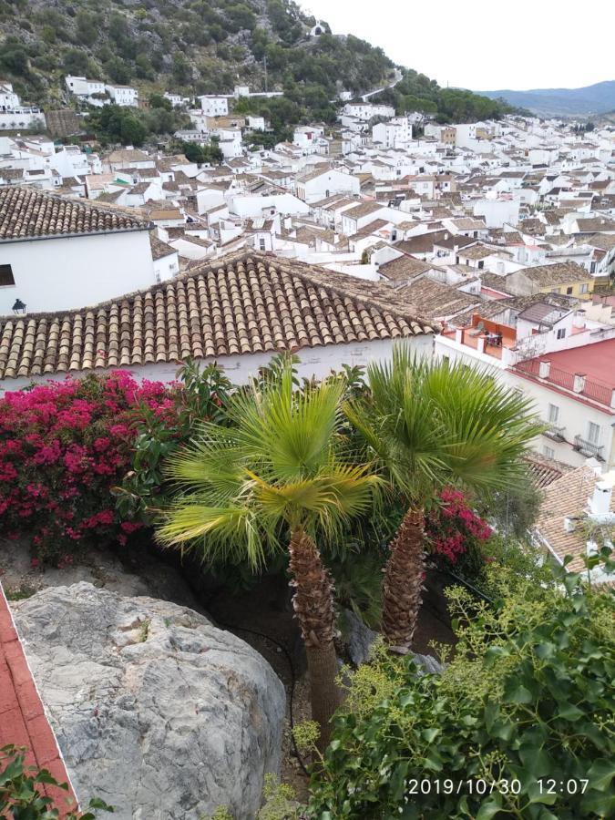 Appartamento Loft jacuzzi rojo Casa ermita San Antonio Ubrique Esterno foto